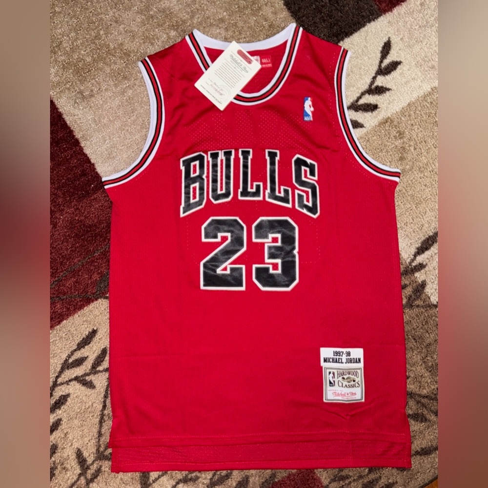 Mitchell & Ness Michael Jordan Chicago Bulls 97/98 Basketball Jersey- Red NWT